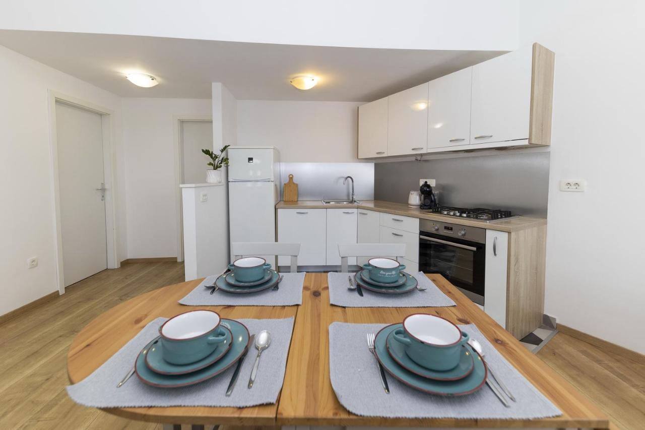 זאדאר Apartments 23 And 25 With Free Private Parking מראה חיצוני תמונה