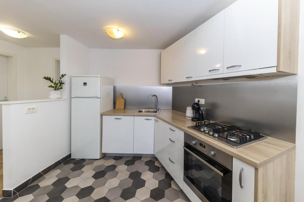 זאדאר Apartments 23 And 25 With Free Private Parking מראה חיצוני תמונה